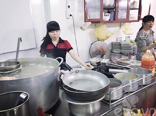 Miến xào cua ngon ngậy khó cưỡng ở Đinh Tiên Hoàng - 3