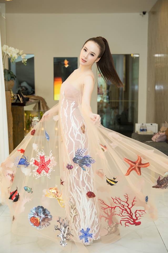 Thời trang váy cưới biến hình của Phương Trinh Jolie