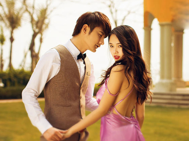 Vì tiền, em phản bội tôi lên giường với đàn ông khác - 1