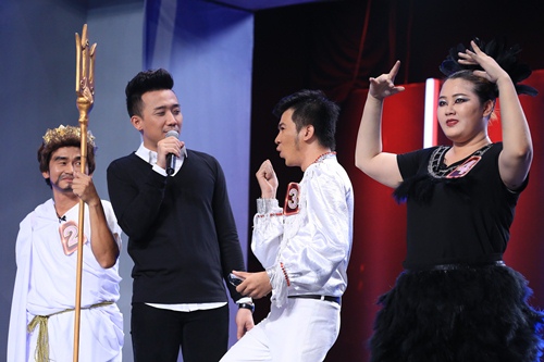 Thầy giáo cụt tay trong Người Bí Ẩn làm nghệ sĩ bàng hoàng - 2