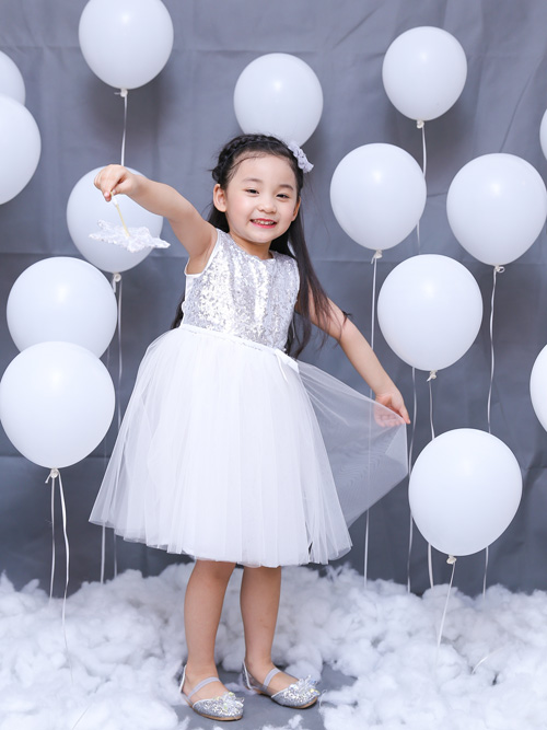 3 mẫu váy hè quot;sang chảnhquot; cho bé xúng xính chơi Tết thiếu nhi - 9