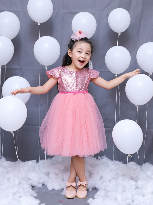 3 mẫu váy hè quot;sang chảnhquot; cho bé xúng xính chơi Tết thiếu nhi - 4