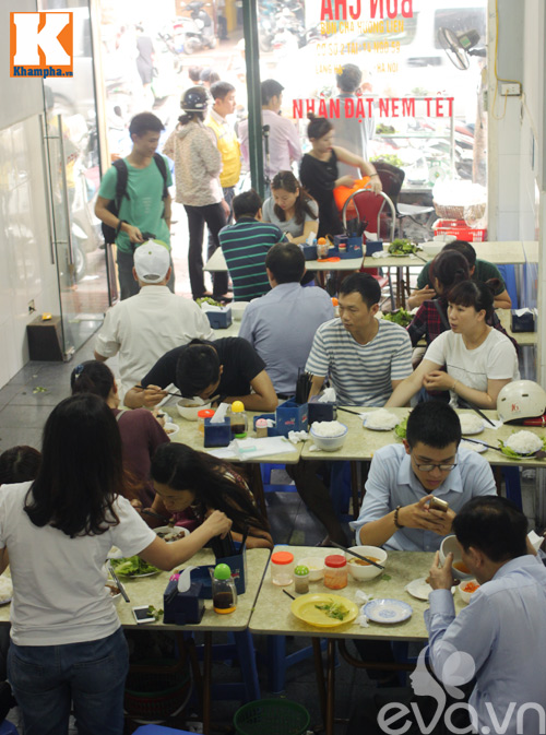 Quán bún chả quot;cháy hàngquot; sau khi Tổng thống Mỹ đến ăn - 10