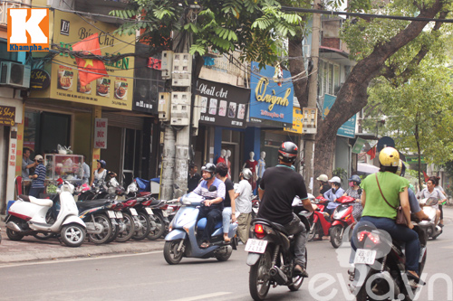 Quán bún chả quot;cháy hàngquot; sau khi Tổng thống Mỹ đến ăn - 1