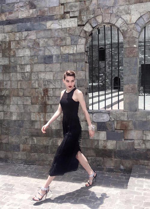 Phạm Hương bị Lan Khuê “dìm hàng” khi đang ngủ - 9