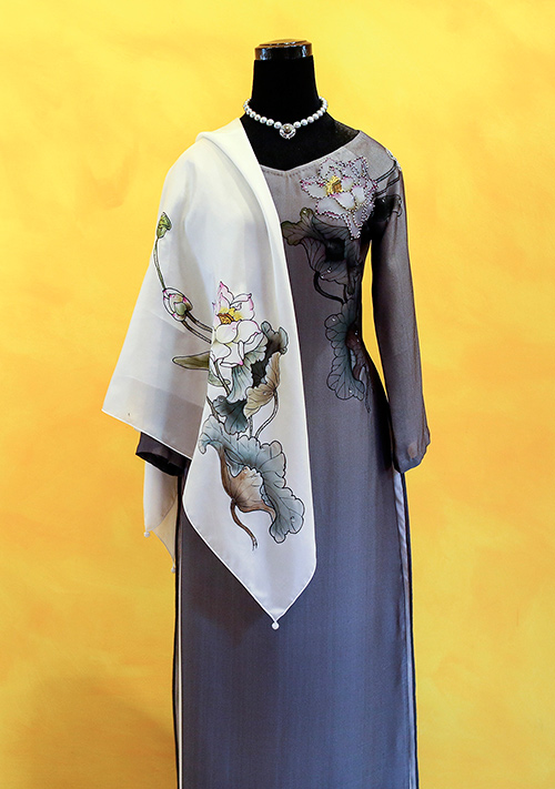 Tiết lộ món quà đặc biệt Việt Nam tặng phu nhân Obama - 1