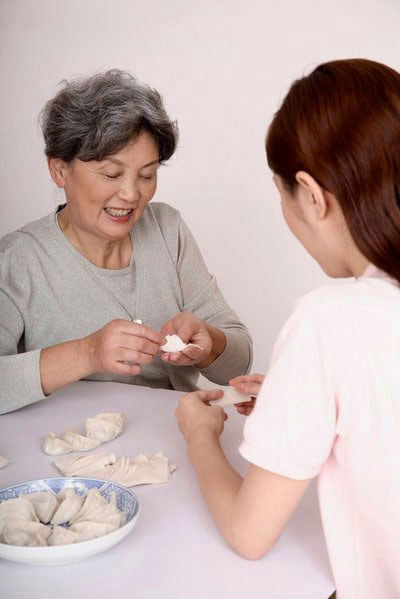 Con ơi, nếu sống quá khổ thì về với mẹ - 1