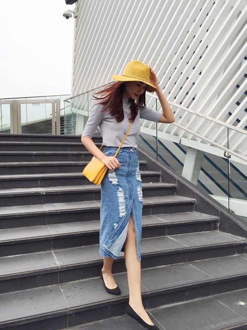 Học cách mix đồ với chân váy denim trẻ và chất như sao Việt - 3
