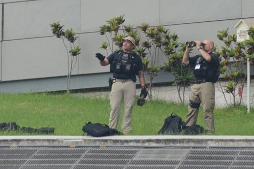 Mật vụ Mỹ chống bắn tỉa bảo vệ tổng thống thế nào? - 1