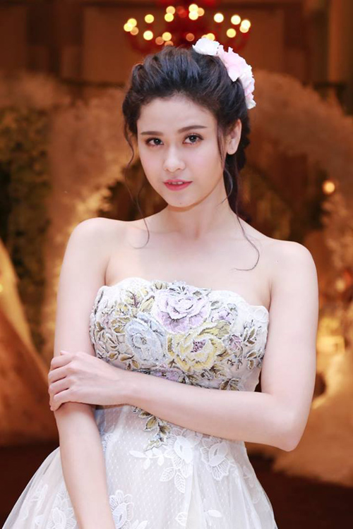 Mỏi mắt ngắm body của gái một con sexy nhất nhì Vbiz - 7