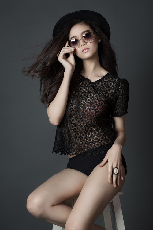 Mỏi mắt ngắm body của gái một con sexy nhất nhì Vbiz - 20