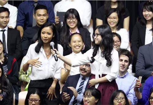 Suboi trổ tài đọc rap điêu luyện trước Tổng thống Obama - 3