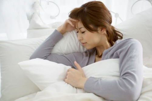 Suốt tuần trăng mật, tôi phải nhường phòng cho chồng ‘nhớ tình cũ#039; - 1