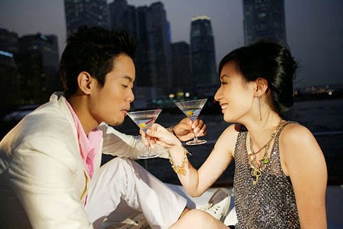 Tướng đàn ông chiều vợ, thương con và cực giàu có - 1