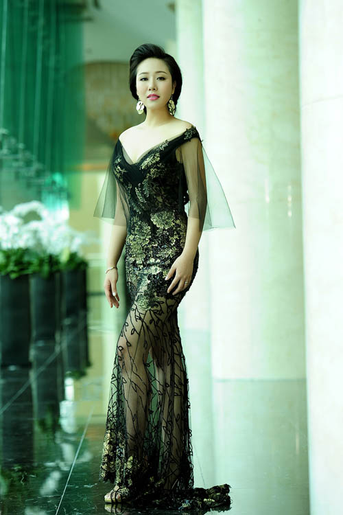 Phong cách khác biệt bất ngờ của 4 mỹ nữ sinh năm 1987 - 9