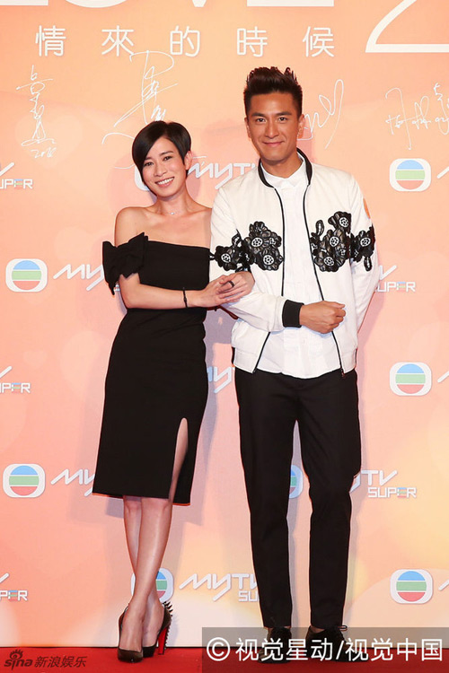 Showbiz 24/7: Báo quốc tế khen màn rap của Suboi trước Obama - 4