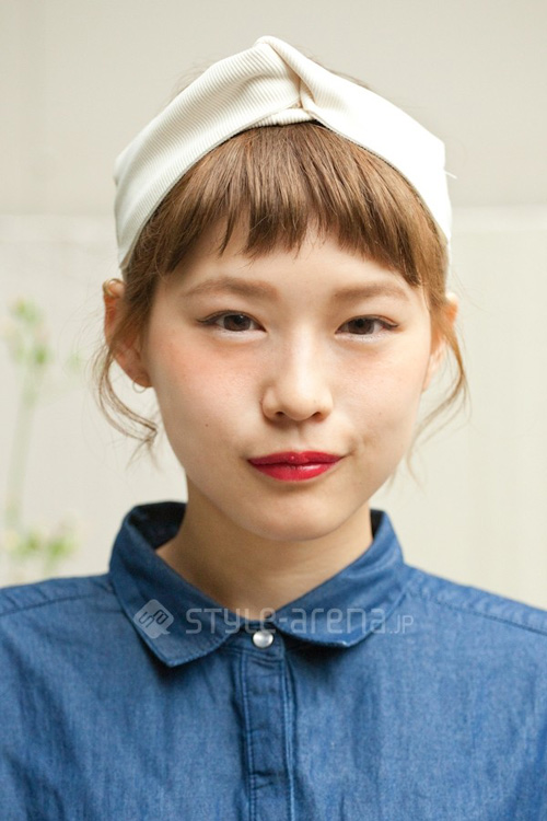 Tóc ngắn mái ngố giữ mãi nhan sắc tuổi đôi mươi - 15