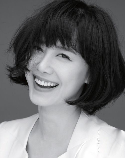 Tóc ngắn mái ngố giữ mãi nhan sắc tuổi đôi mươi - 1