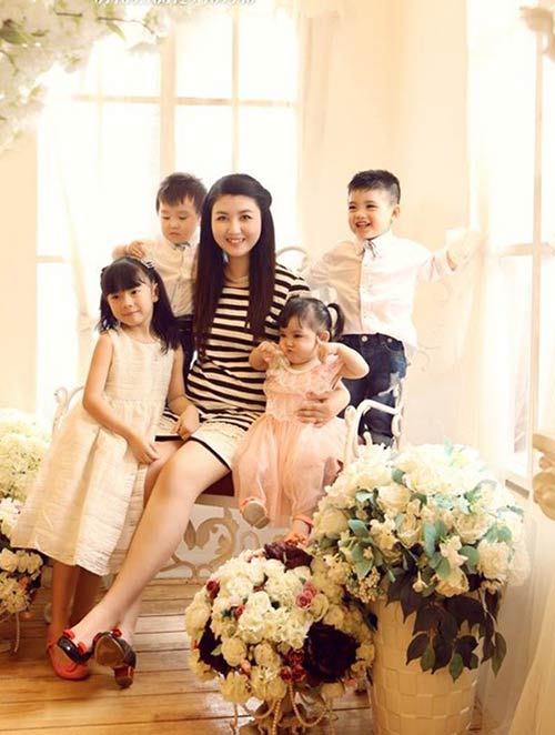 3 bà mẹ Việt sau sinh đa thai vẫn đẹp như gái còn son - 13