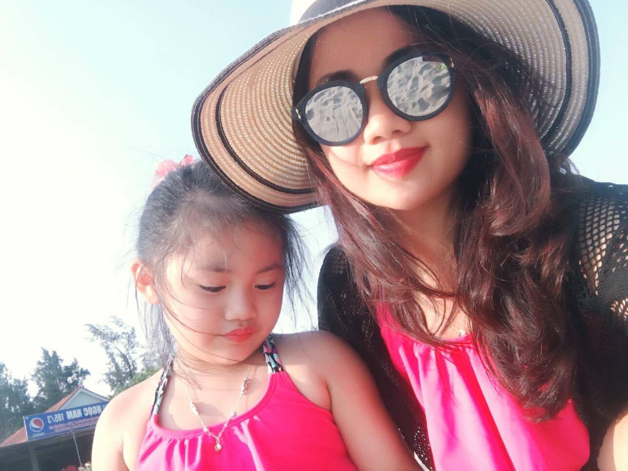 Gặp hai mẹ con Hà Nội cứ xuống phố là được khen tấm tắc - 9