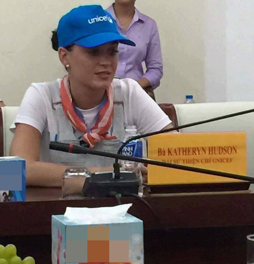 Lộ hình ảnh mới nhất của Katy Perry tại Việt Nam - 2