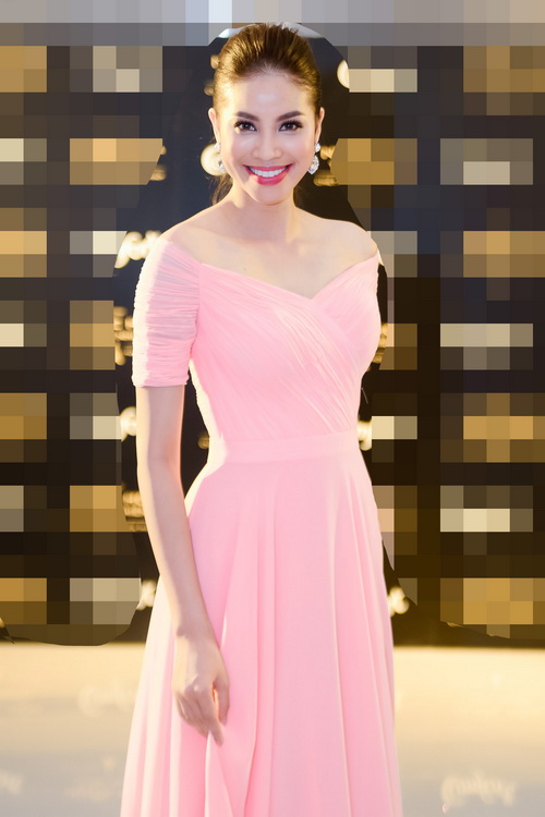 Chi Pu quot;chân ngắnquot; vẫn không quot;lu mờquot; cạnh Phạm Hương - 5