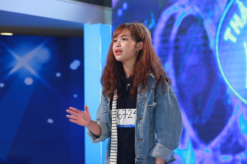 Cô quot;con dâu Việtquot; người Philippines bật khóc tại Vietnam Idol - 9
