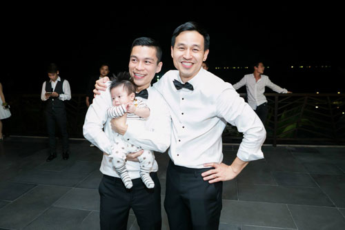 Adrian Anh Tuấn - Sơn Đoàn gây xôn xao khi nhờ người mang thai hộ - 1