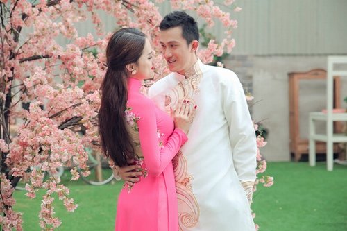 Chuyện tình đẫm nước mắt của Lâm Chi Khanh, Hương Giang Idol - 3