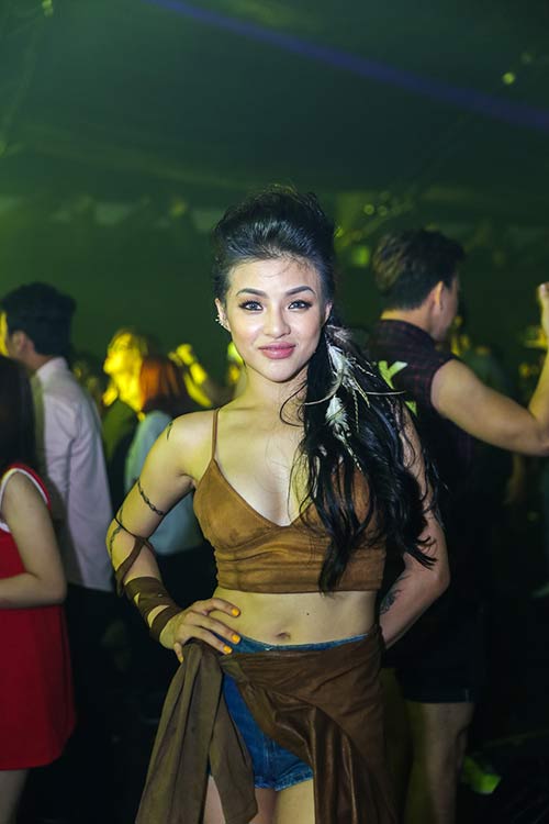 Dj Melo nóng bỏng, quot;nổi loạnquot; trong lễ hội âm nhạc - 2