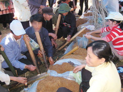 Bỏ thuốc lá “đá” thuốc lào và cái kết của nam thanh niên - 1