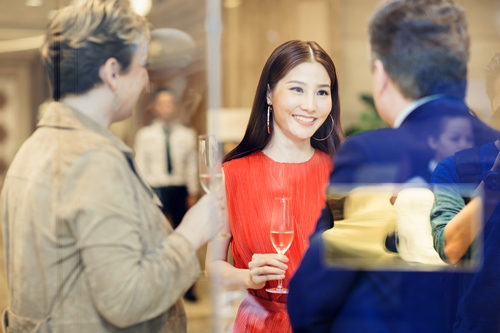 Diễm My 9X gây chú ý khi đeo đồng hồ 600 triệu đi sự kiện - 6