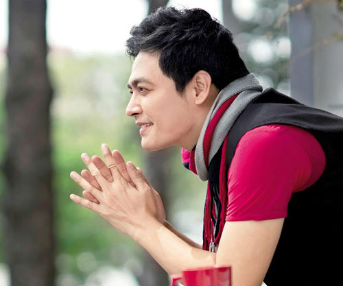 MC Phan Anh - Kín tiếng về đời tư, cởi mở chuyện xã hội - 2