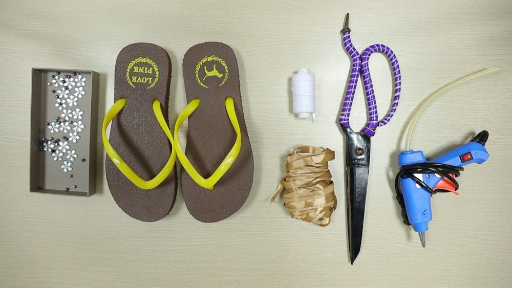 Chế tông thành sandals siêu xinh đi biển - 1