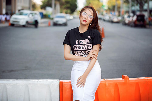 Chia tay Criss Lai, Hương Giang Idol càng xinh đẹp hơn - 1