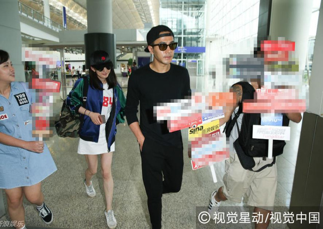 Lưu Khải Uy đến sân bay đón Dương Mịch xóa tin đồn ly hôn - 4