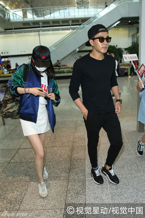 Lưu Khải Uy đến sân bay đón Dương Mịch xóa tin đồn ly hôn - 5