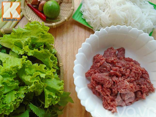 Bún chả bò nướng sả vừa ngon lại dễ làm - 1
