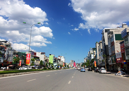 Người Hà Nội quay cuồng trong nắng nóng đỉnh điểm - 1