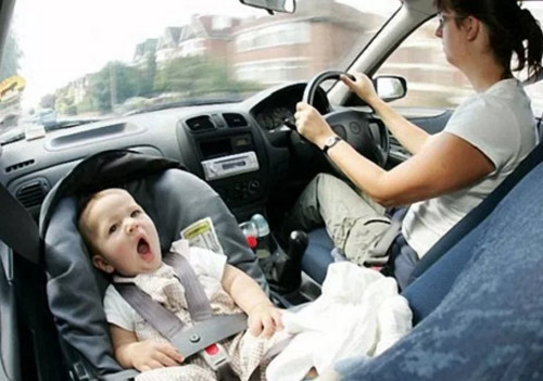 Nắng nóng, trẻ có thể tử vong vì sai lầm sau của cha mẹ - 1