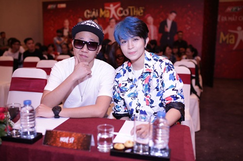 Gil Lê tóc xanh nổi bật gây chú ý bên cạnh Hương Giang Idol - 11