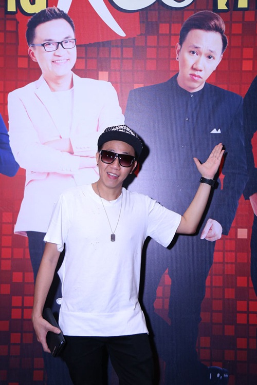 Gil Lê tóc xanh nổi bật gây chú ý bên cạnh Hương Giang Idol - 10