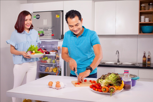 Huỳnh Đông – Ái Châu kể chuyện tranh nhau cái tủ lạnh - 3