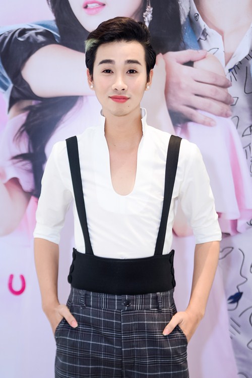 Midu trẻ trung như nữ sinh đi dự sự kiện - 10