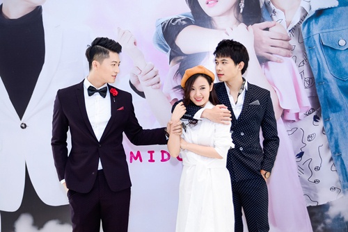 Midu trẻ trung như nữ sinh đi dự sự kiện - 12