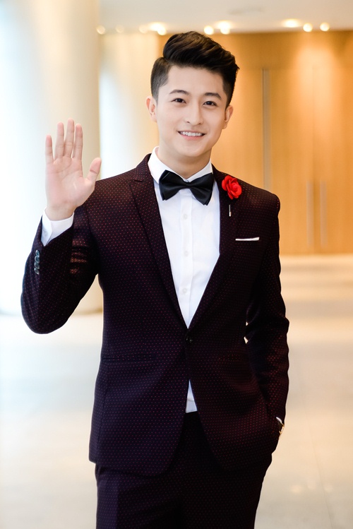 Midu trẻ trung như nữ sinh đi dự sự kiện - 7