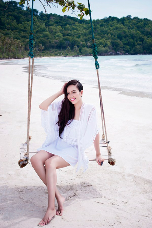 Chân dài Ngọc Quý thả dáng tinh khôi giữa đảo ngọc - 6