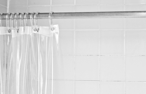 7 mẹo vệ sinh sạch vi khuẩn, hết mùi hôi từ A-Z trong nhà tắm - 2