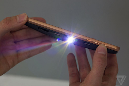 Bộ đôi smartphone Moto Z siêu mỏng, siêu bền, không jack tai nghe chính thức ra mắt - 15