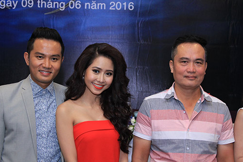 Ninh Dương Lan Ngọc dịu dàng đọ sắc cùng Tường Vy rực rỡ - 6